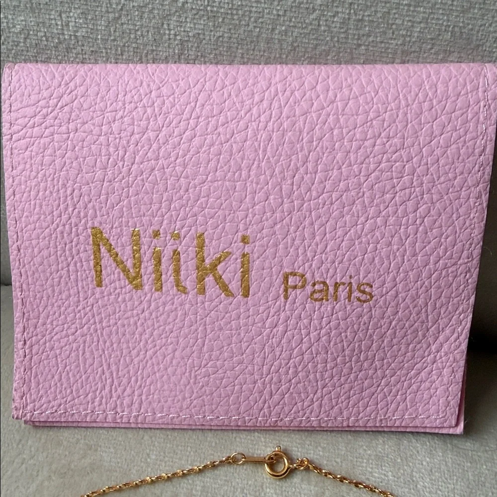 Gold Leaf Pendant Necklace